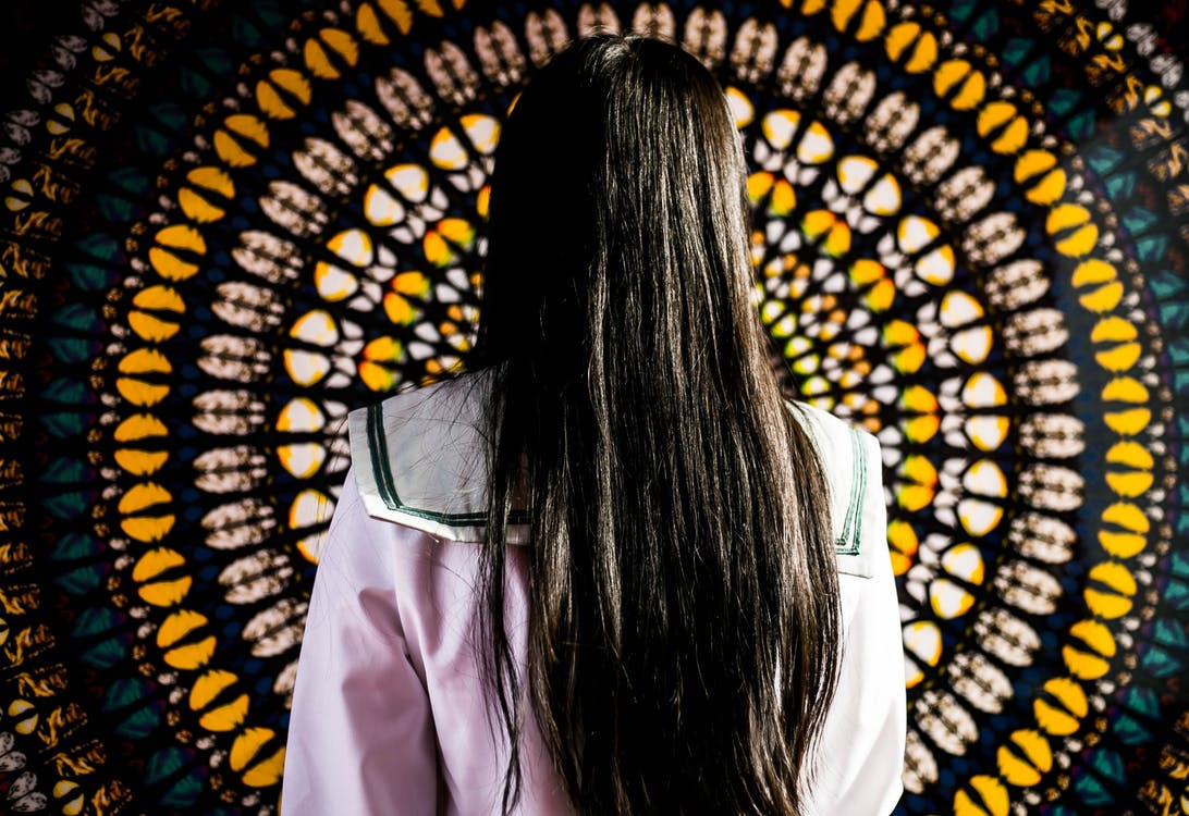 Hoàng Thùy: “Xin lỗi Lan Khuê, The Face không có trình diễn áo dài”