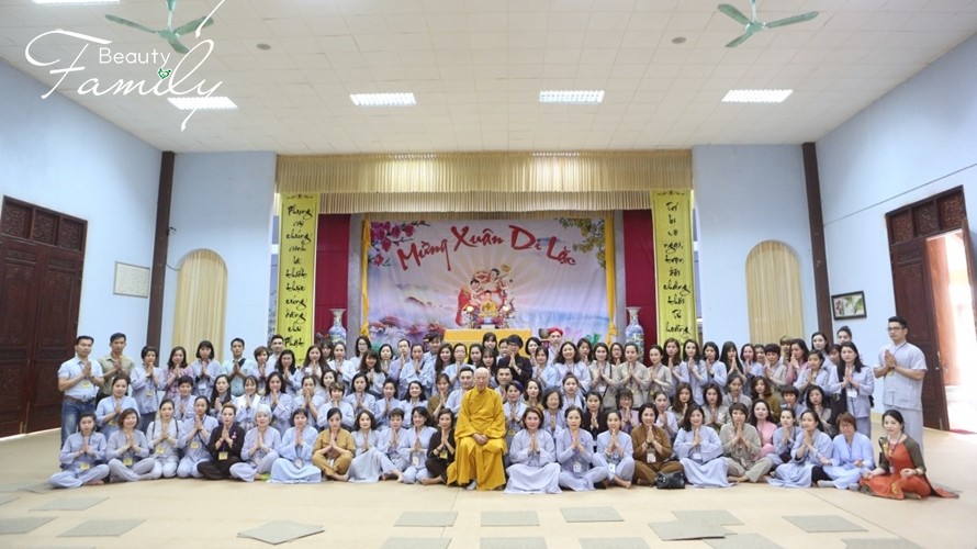 Hơn 200 chủ spa cùng góp mặt trong Đại lễ Cầu an của Liên hiệp Spa – Thẩm mỹ Việt Nam