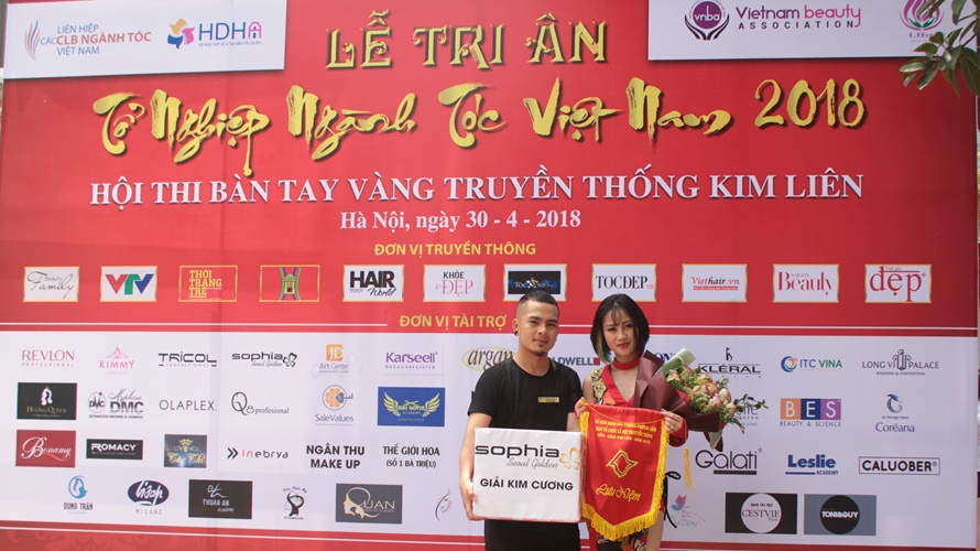 Hội thi Bàn Tay Vàng truyền thống Kim Liên – cuộc hội ngộ của những đôi tay khéo léo