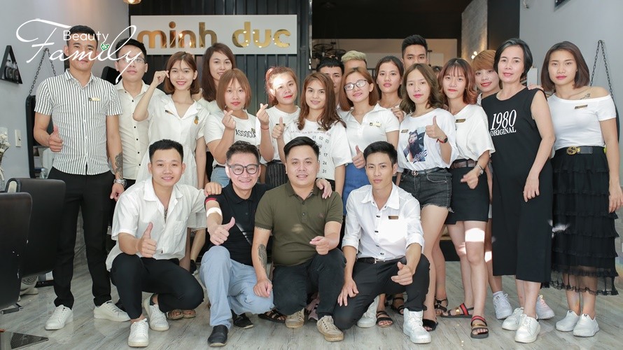 Minh Đức Academy Hair & Nail đào tạo nâng cao kỹ thuật uốn nhuộm cùng Chuyên gia Steve Sim