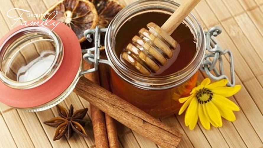 Trị mụn bằng những nguyên liệu tự nhiên cho phụ nữ Việt