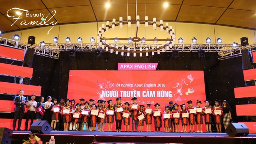 Lễ Tốt nghiệp năm 2018 tràn đầy cảm hứng của Apax English