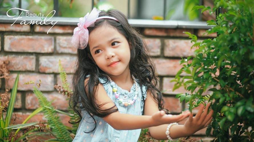 Tuệ Mai – mẫu nhí tài năng chờ tỏa sáng