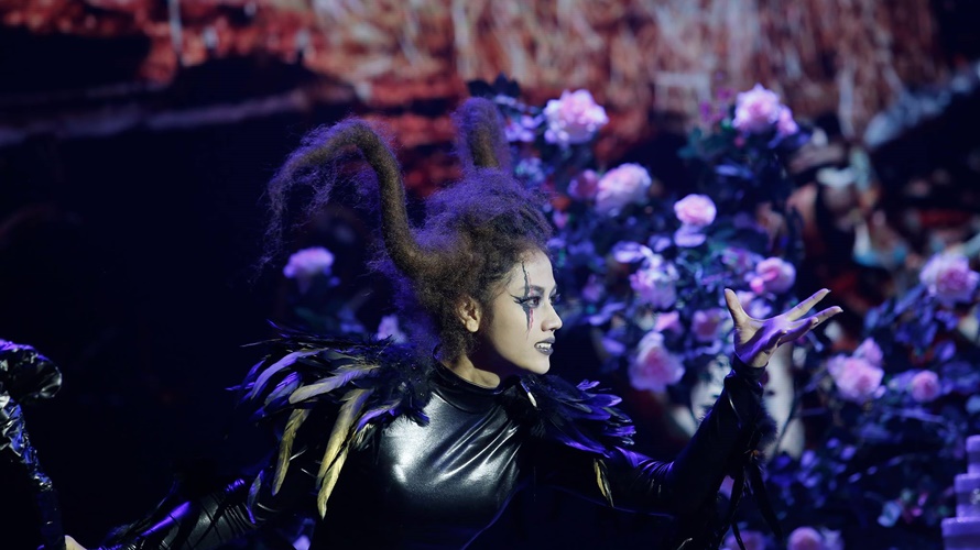 Những khoảnh khắc đáng nhớ của Opera Hairshow Hairlificent