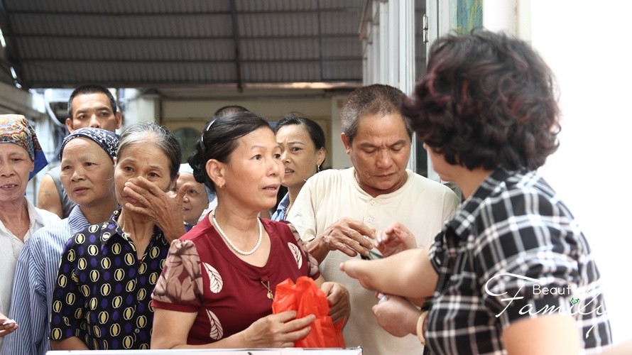 Chuyên gia Make up Ngân Thu và những ngày thứ năm yêu thương