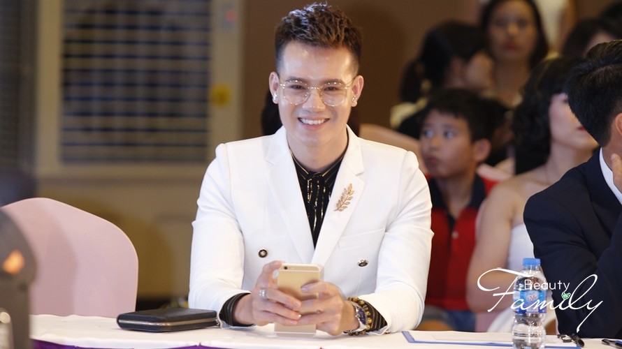 Chuyên gia Trang điểm Nguyễn Mạnh Quân chinh phục ngôi vị Nam vương ngành làm đẹp Việt 2018