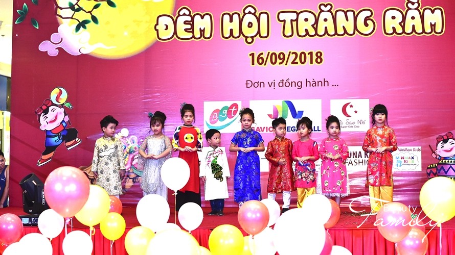 Trung thu rộn ràng cùng “Đêm hội Trăng rằm” tại Savico Long Biên