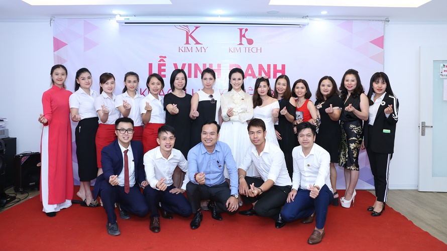 Kimmy Group vinh danh khách hàng tiêu biểu quý I, II năm 2018
