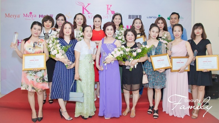 Kimmy Group vinh danh khách hàng tiêu biểu quý I & II năm 2018 khu vực miền Nam