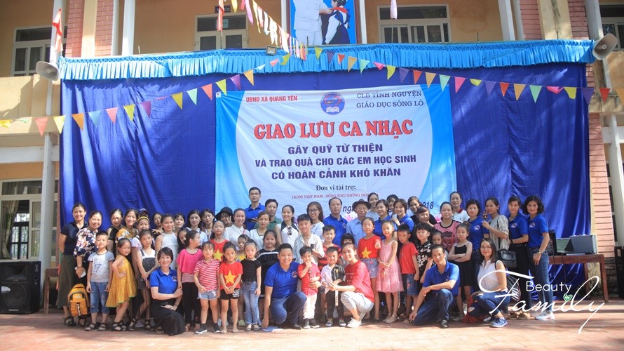 Lắng đọng cảm xúc trong chương trình “Giao lưu ca nhạc trao quà cho các em học sinh nghèo xã Quang Yên” của Ikids Việt Nam 2018