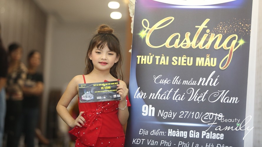 “Cô gái Rồng vàng” ẵm vé Vàng Thử tài siêu mẫu nhí Việt Nam 2018