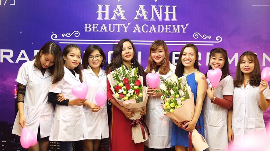 Từ “lén lút” với nghề cho tới đỉnh cao thành công trong lĩnh vực thẩm mỹ – Á quân Sao Mai 2009 Nguyễn Hà Anh