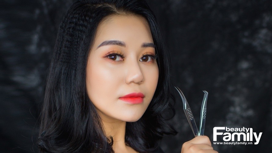 Gặp gỡ giám khảo bộ môn Nối mi Nguyễn Hương Giang