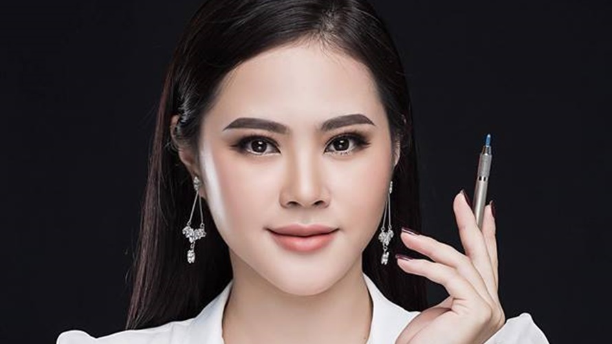 Gặp gỡ Trần Hoài Thương- nữ giám khảo xinh đẹp và đầy tài năng của bộ môn Điêu khắc mày 3D tại cuộc thi Master Beauty Contest Việt – Hàn 2019