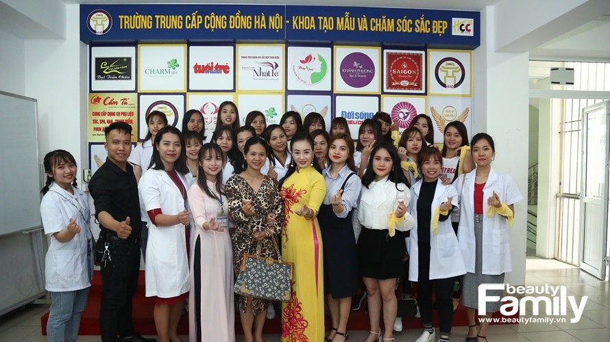 Khoa tạo mẫu tóc và chăm sóc sắc đẹp – Học viện Hoàng Anh khai giảng năm học mới 2019 – 2020