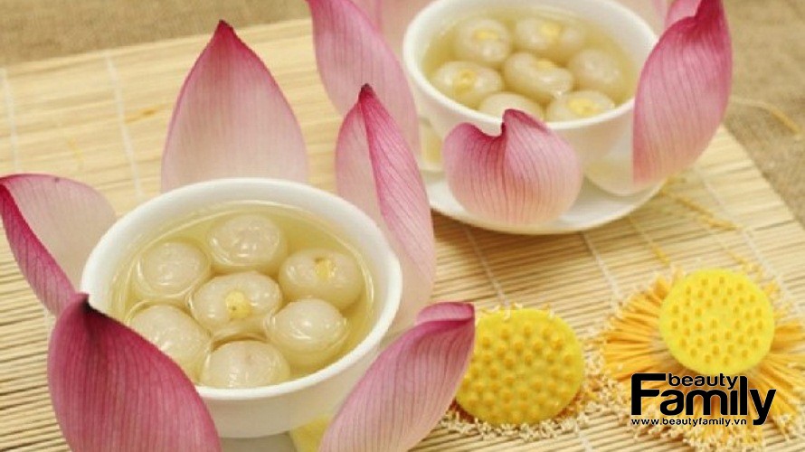 Biến tấu hạt sen thành 3 món chè thơm mát cho mùa hè