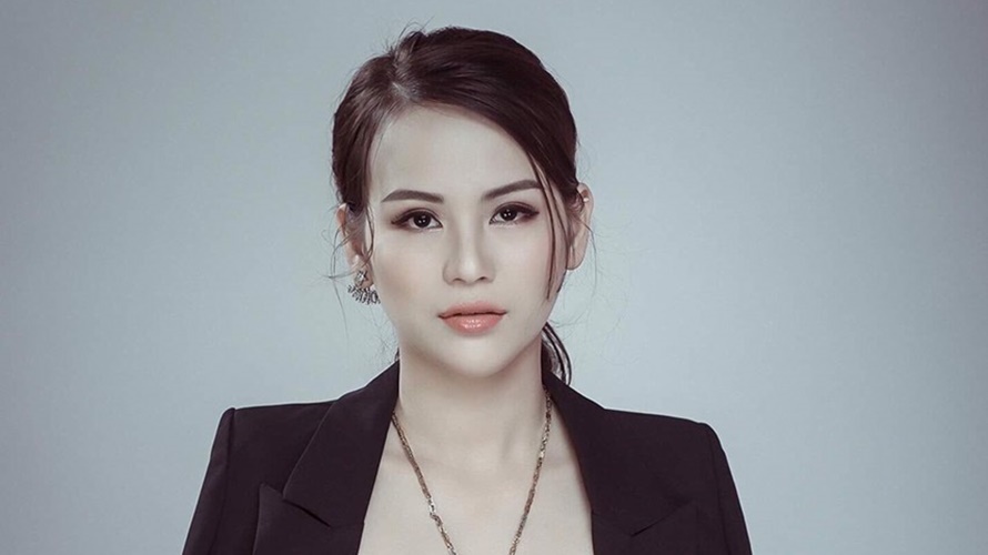 Master Huyền Thương- Trưởng BGK bộ môn Phun môi tại Master Beauty Awards: “Ngành làm đẹp mở ra cho tôi tương lai, hạnh phúc và cả sự thành công”