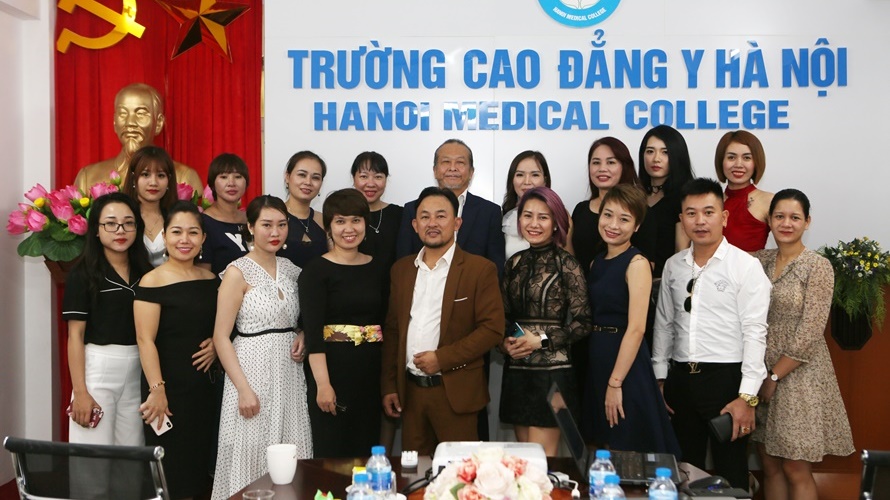 Khóa học cấp Chứng chỉ Quốc tế ngành làm đẹp- cơ hội cho những đam mê