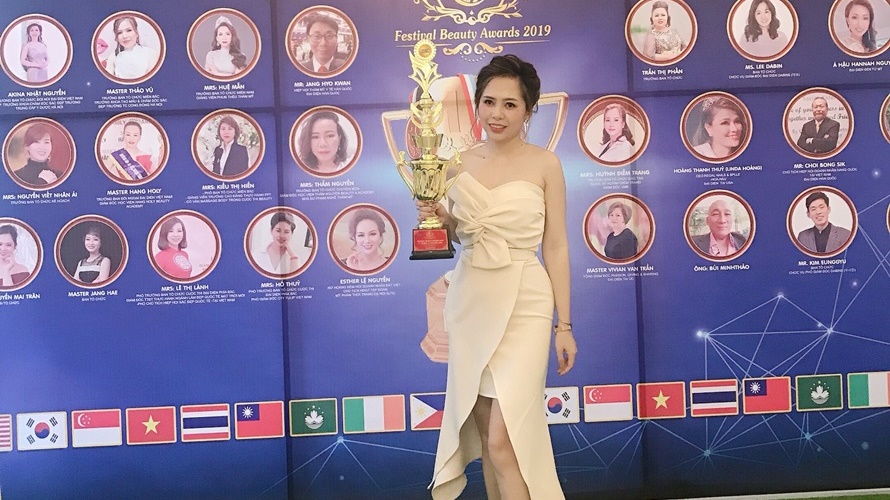 Master Thanh Ngọc- Phó ban giám khảo make up Châu Âu: “Nghề làm đẹp là một nghề cao quý”