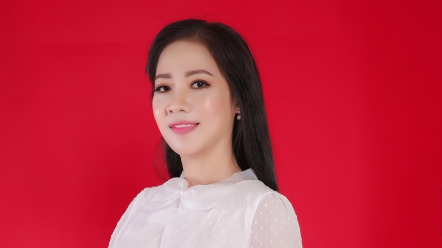 Nghệ nhân Cao Trường Vân Hương- giải Bàn tay vàng cuộc thi Beauty Connect Education: “Sứ mệnh của làm đẹp là giúp hàng triệu phụ nữ Việt hạnh phúc và tỏa sáng.”
