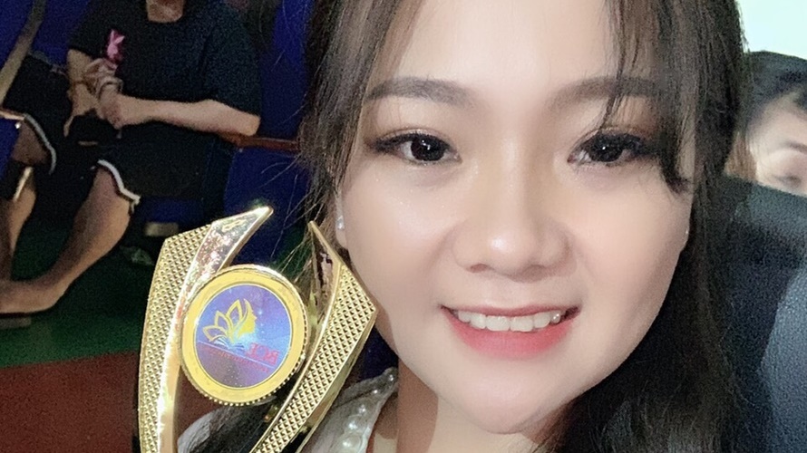 Nghệ nhân Nguyễn Thị Bích Liên – giải Kỹ thuật vàng bộ môn phun xăm thẩm mỹ: “Mình tin rằng niềm đam mê sẽ giúp các bạn tìm thấy cảm hứng sống”