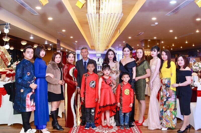 Á hậu  Kim Jang Mi về nước  tổ chức Thank Party.