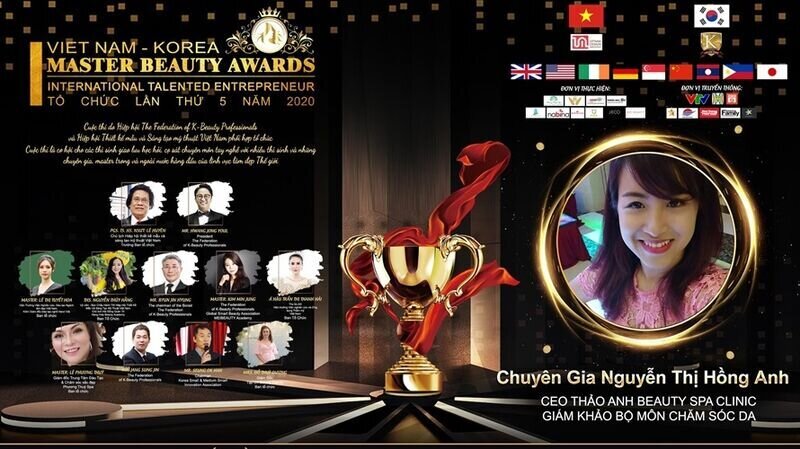 Master Anna Hồng Anh giám khảo bộ môn Chăm sóc da đại diện khu vực Quảng Bình: “Đối với tôi, niềm đam mê và sự nỗ lực chính là chìa khóa để bước đến thành công.”