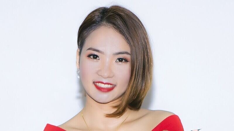 Lắng nghe những chia sẻ đầy chân thành của Master Minh Hằng- Giám khảo bộ môn Chăm sóc Da tại cuộc thi Asia International Beauty Festival 2020