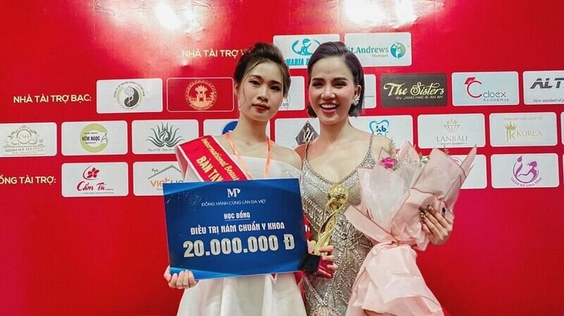 Bàn tay vàng bộ môn Nail tại cuộc thi Asia International Beauty Festival 2020 gọi tên nghệ nhân làm đẹp Đỗ Phương Thúy