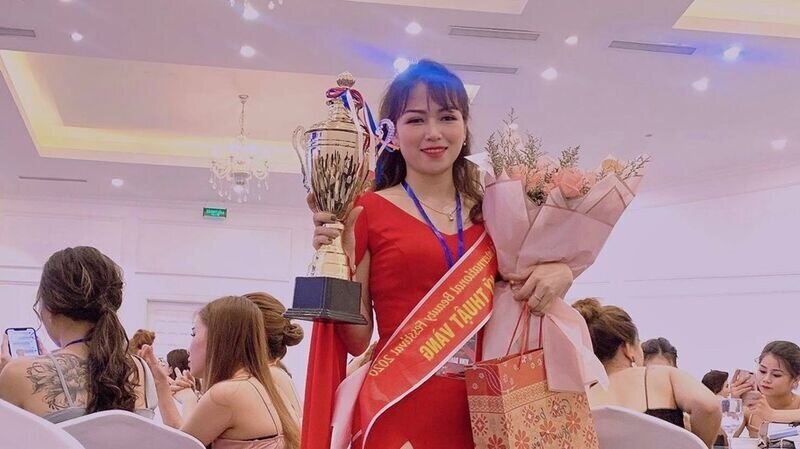 Nghệ nhân Oanh Nguyễn – Giải kỹ thuật Vàng bộ môn Phun xăm chia sẻ gì sau chiến thắng đầy thuyết phục tại Asia International Beauty Festival 2020?