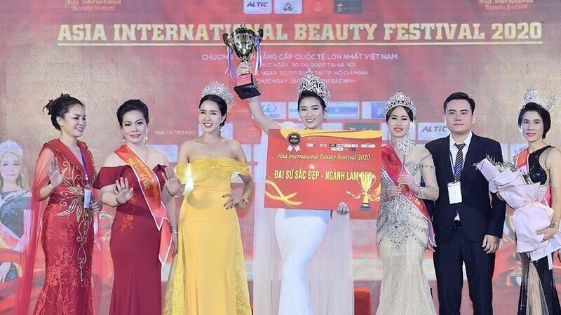 Master Nguyễn Thị Hải Yến- CEO C.O.E Beauty Clinic xuất sắc trở thành Đại sứ sắc đẹp – ngành làm đẹp Việt Nam tại cuộc thi Asia International Beauty Festival 2020