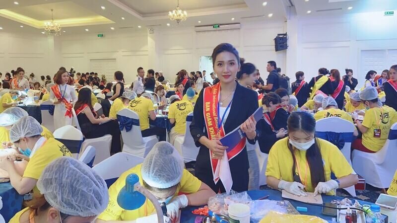 Master Nguyễn Thanh Vân – Ban giám khảo tại cuộc thi Asia International Beauty Festival 2020: “Đối với tôi, chặng đường cùng cuộc thi đã mang rất nhiều trải nghiệm tuyệt vời.”