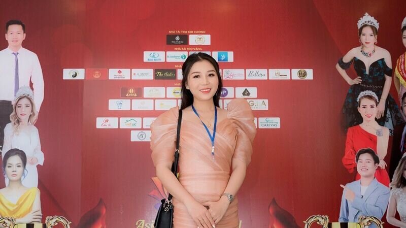 CEO Spa & Beauty Nàng Trư xuất sắc đạt giải Bàn tay vàng bộ môn Phun thêu thẩm mỹ tại cuộc thi Asia Beauty Festival 2020