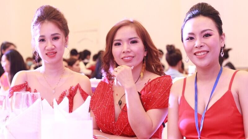 Cố vấn cấp cao bộ môn Chăm sóc da- master Nhi Thảo: “Tôi hạnh phúc khi được đóng góp phần nhỏ vào sự phát triển của ngành làm đẹp Việt”