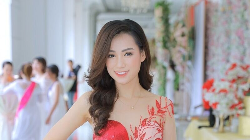 Chuyên gia làm đẹp Ngọc Gemma xuất sắc nhận giải thưởng vinh danh Doanh nhân Tâm Tài Sắc tại cuộc thi Asia Beauty Festival 2020