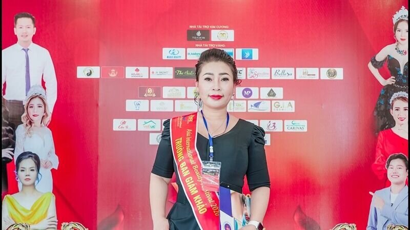 Master Thủy Jolie – Trưởng ban giám khảo bộ môn Phun xăm thẩm mỹ: “Asia Beauty Festival là cơ hội để các học viên trẻ tuổi khẳng định tài năng tay nghề.”