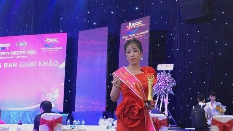 Master Lê Thị Hồng Nguyên – Trưởng ban giám khảo bộ môn Nail: “Asia Beauty Festival 2020 thực sự cho tôi những trải nghiệm thú vị và sâu sắc.”