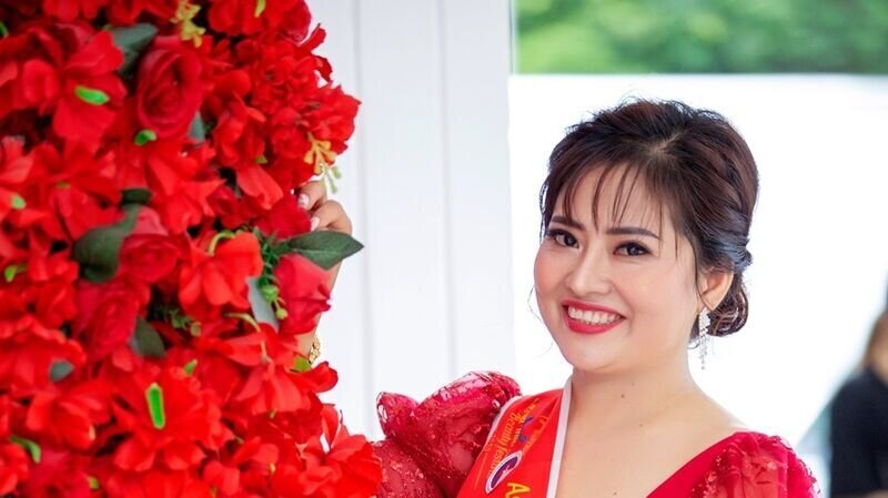 Master Lâm Hồng Như – Trưởng ban giám khảo phun thêu: “Tôi hiểu rằng cương vị trưởng ban giám khảo là vinh dự nhưng cũng nhiều trọng trách.”