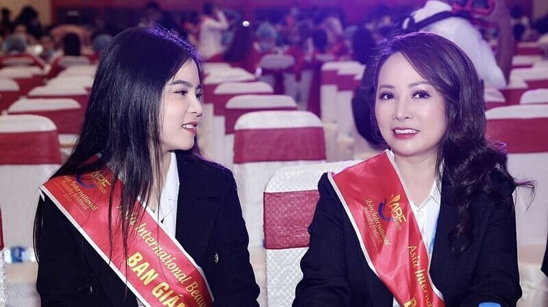 Master Đặng Thị Thanh Huyền – giám khảo bộ môn Vẽ móng nghệ thuật “Tôi hạnh phúc khi được là một phần nhỏ bé của Master Beauty Awards 2020.”