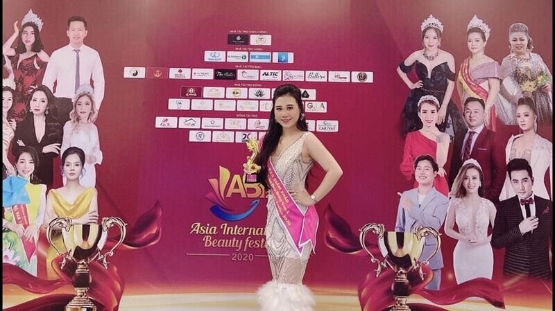 Master Ánh Mon Makeup – Giám khảo Makeup tại cuộc thi Asia Beauty Festiva 2020: “thành công là công thức từ đam mê và nỗ lực.”