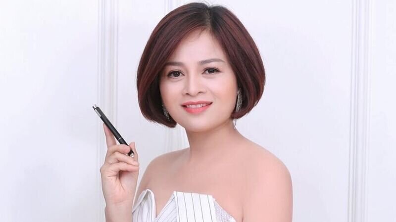 Master Vũ Thị Huệ – Phó Trưởng Giám khảo tại Cuộc thi Global Beauty Got Talent 2020: “Trên cương vị giám khảo, tôi hạnh phúc khi nhìn thấy các thí sinh luôn cháy hết mình với tình yêu nghề.”