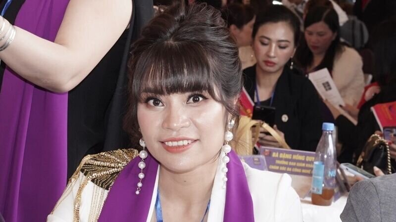 Master Ngô Thị Miền xuất hiện đầy chuyên nghiệp và nhiệt huyêt trên cương vị Tổng trưởng ban giám khảo bộ môn Phun thêu thẩm mỹ tại cuộc thi Asia Beauty Festival 2020