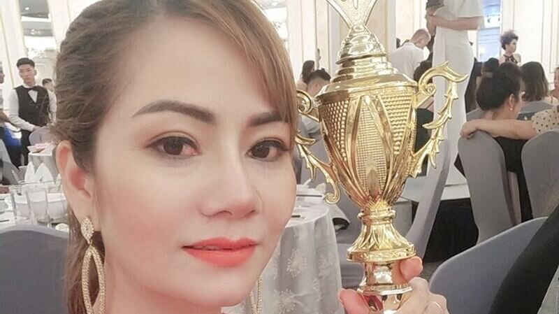 Master Hồ Thị Nga – Trưởng Ban Giám Khảo bộ môn Phun xăm tại Asia Beauty Festival 2020: “Tôi hi vọng cuộc thi đã mở ra cho các em những hướng đi mới trong nghề.”