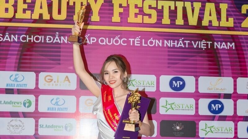 Giải thưởng Bàn tay vàng bộ môn Phun thêu thẩm mỹ tổ chức tại Đà Lạt xuất sắc gọi tên thí sinh Trương Thị Hằng Thu