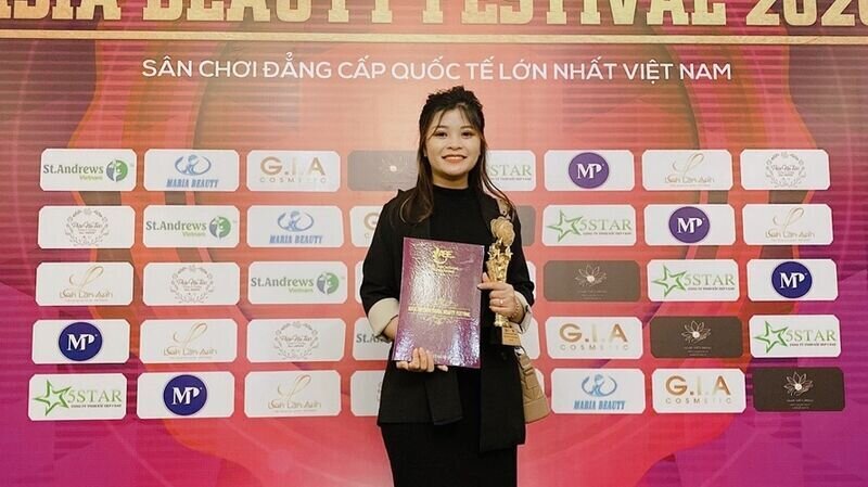 Lắng nghe những tâm sự sâu lắng của master Thu Brows với con đường trở thành người nghệ nhân Phun xăm chuyên nghiệp