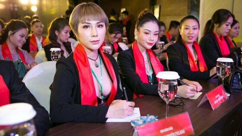 Master Phạm Anh Thư – Giám khảo bộ môn Nối Mi tại cuộc thi Global Beauty Got Talent 2020: “Tôi hi vọng cuộc thi đã khai mở, tìm kiếm được những thí sinh xuất sắc nhất.”