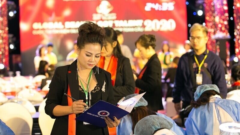 Master Nguyễn Thị Thuý – Giám khảo bộ môn Phun xăm thẩm mỹ: “Cuộc thi Global Beauty Got Talent 2020 đã tìm ra những thí sinh xuất sắc và xứng đáng nhất””