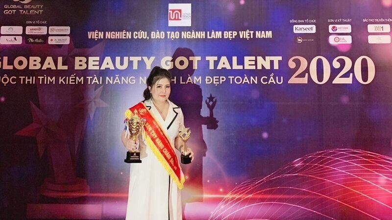 Master Nguyễn Thị Hằng đã hoàn thành xuất sắc nhiệm vụ Phó trưởng ban giám khảo bộ môn Chăm sóc Da tại cuộc thi Global Beauty Got Talent 2020