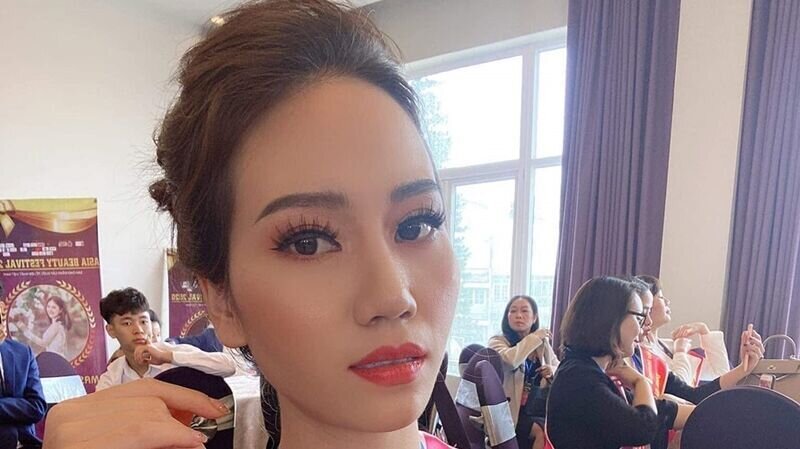 Master Hoàng Thị Hạnh – Giám khảo bộ môn Phun thêu thẩm mỹ chia sẻ gì sau đêm Chung kết cuộc thi Asia Beauty Festival 2020 tại Đà Lạt?