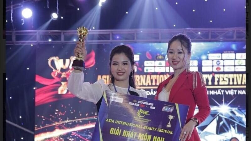Giải nhất bộ môn Nail tại cuộc thi Asia Beauty Festival 2020 tại Bắc Ninh xuất sắc gọi tên nghệ nhân làm đẹp Nguyễn Thị Dung